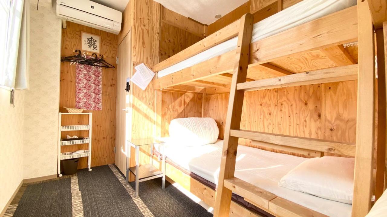 Guest House B'S Fiveⅱ Osaka Bagian luar foto