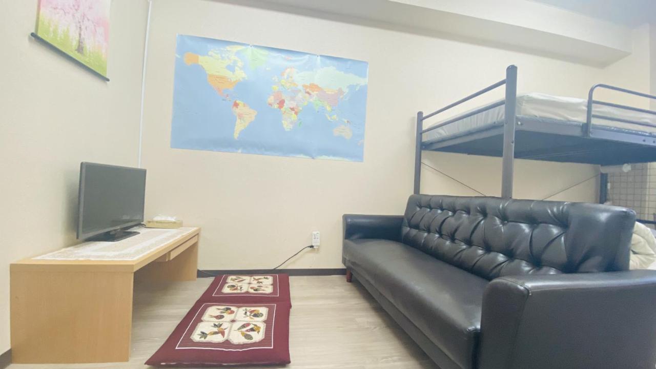 Guest House B'S Fiveⅱ Osaka Bagian luar foto