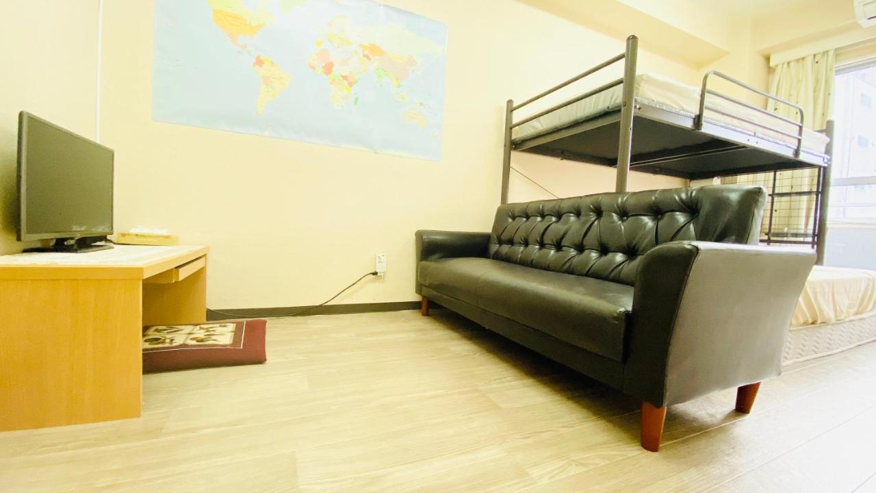 Guest House B'S Fiveⅱ Osaka Bagian luar foto