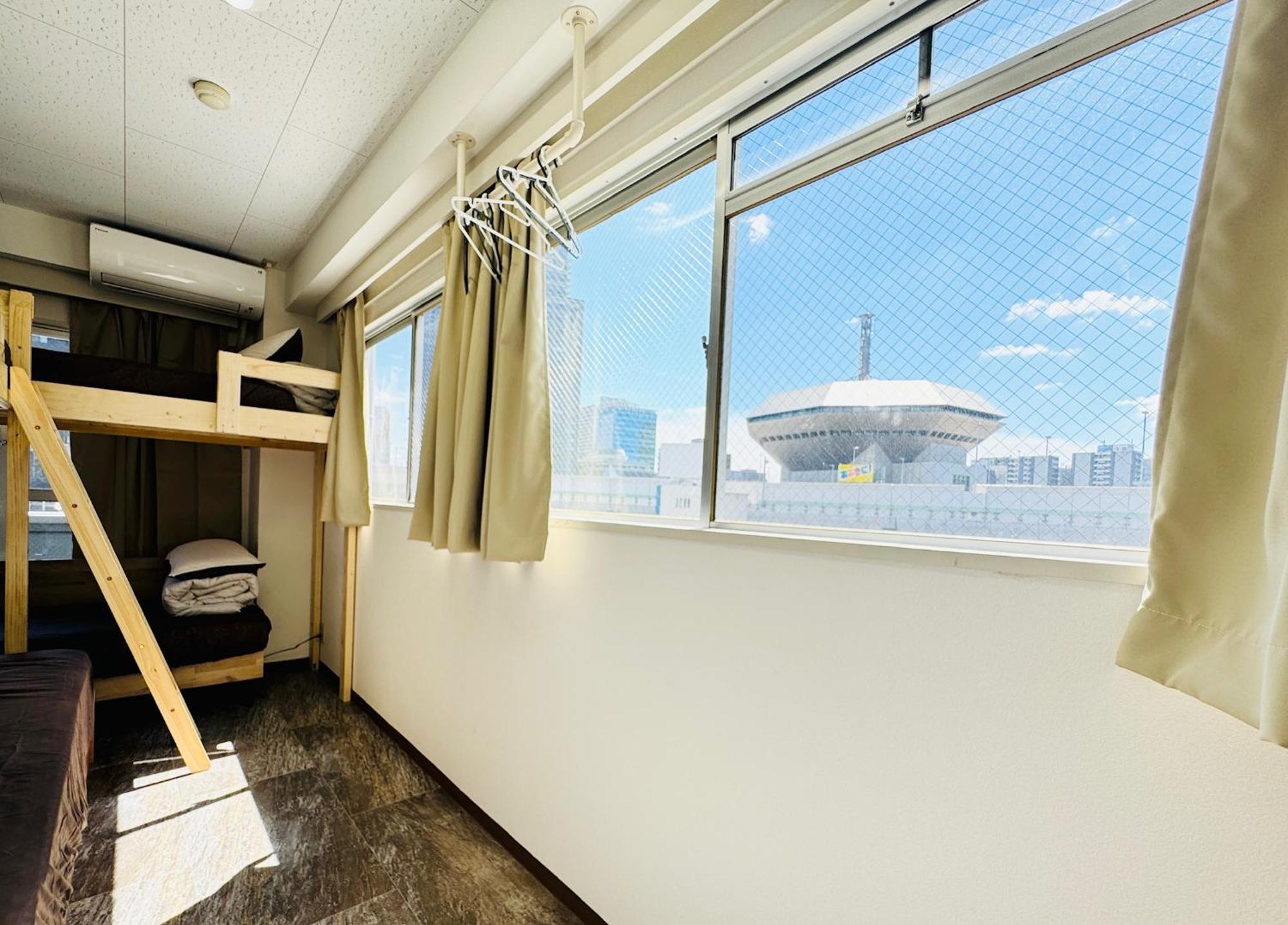 Guest House B'S Fiveⅱ Osaka Bagian luar foto