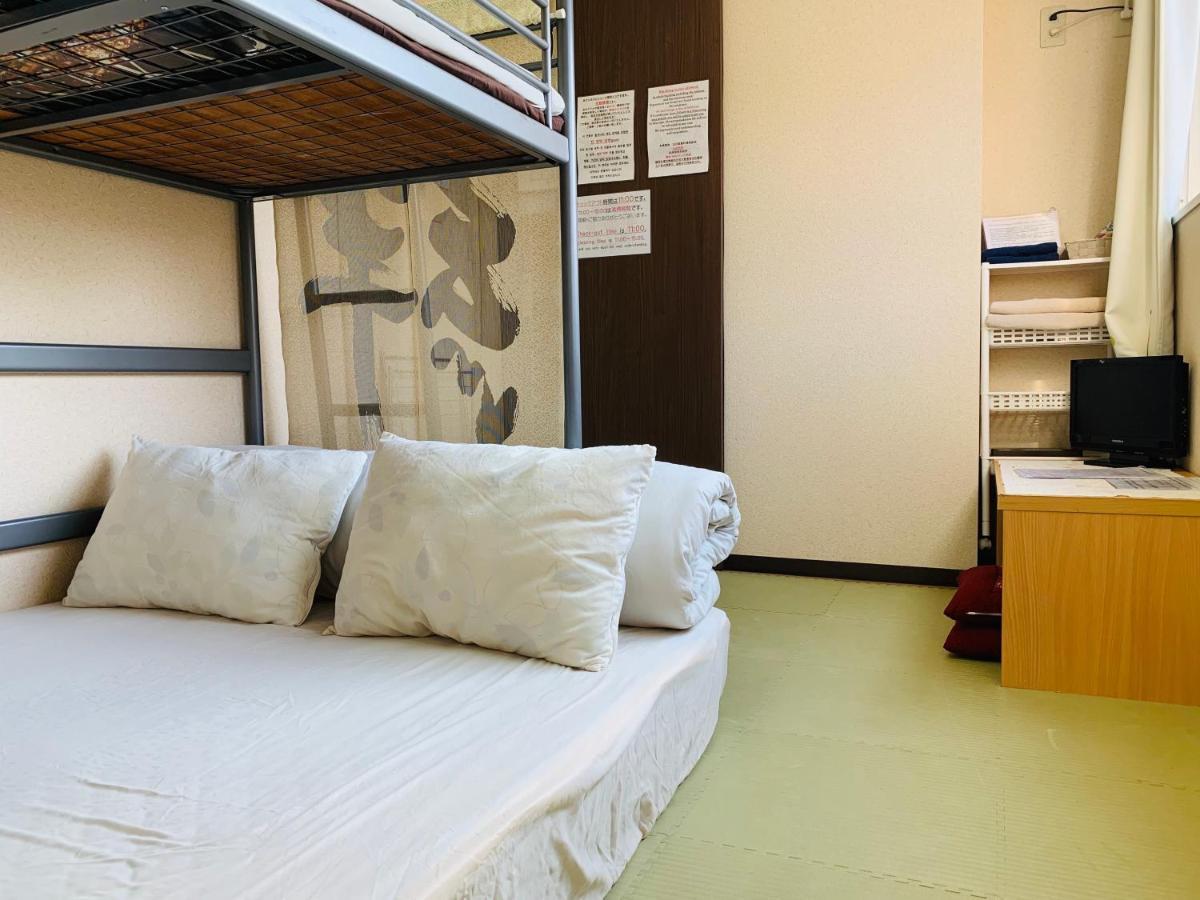 Guest House B'S Fiveⅱ Osaka Bagian luar foto